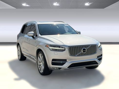 Used 2016 Volvo XC90 T6 Inscription w/ Vision Package AWD/4WD image 7