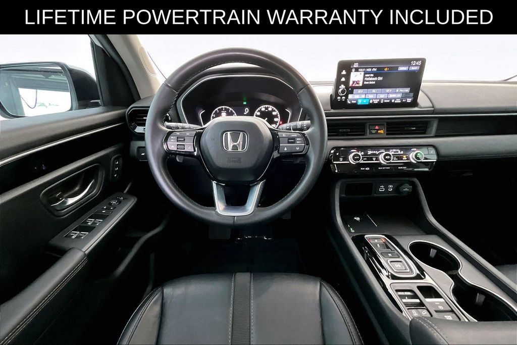 Used 2025 Honda Pilot EX-L image 6