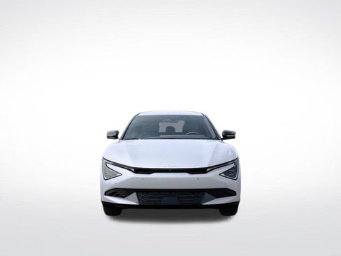 New 2025 Kia EV6 Wind image 2