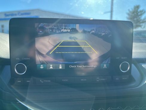 Used 2023 Honda Accord EX image 30