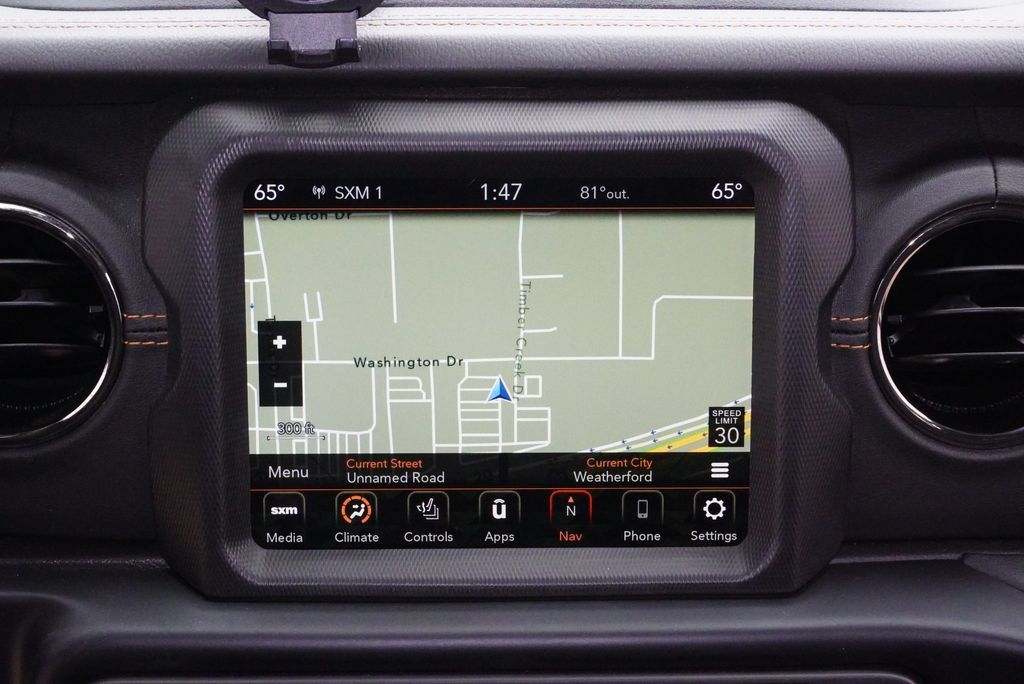 Used 2023 Jeep Gladiator Overland AWD/4WD image 13