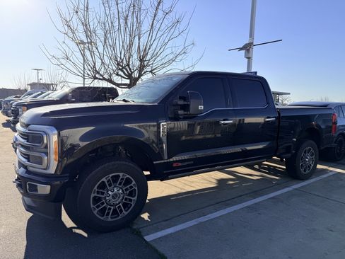 Used 2023 Ford F250 Limited w/ FX4 Off-Road Package image 2