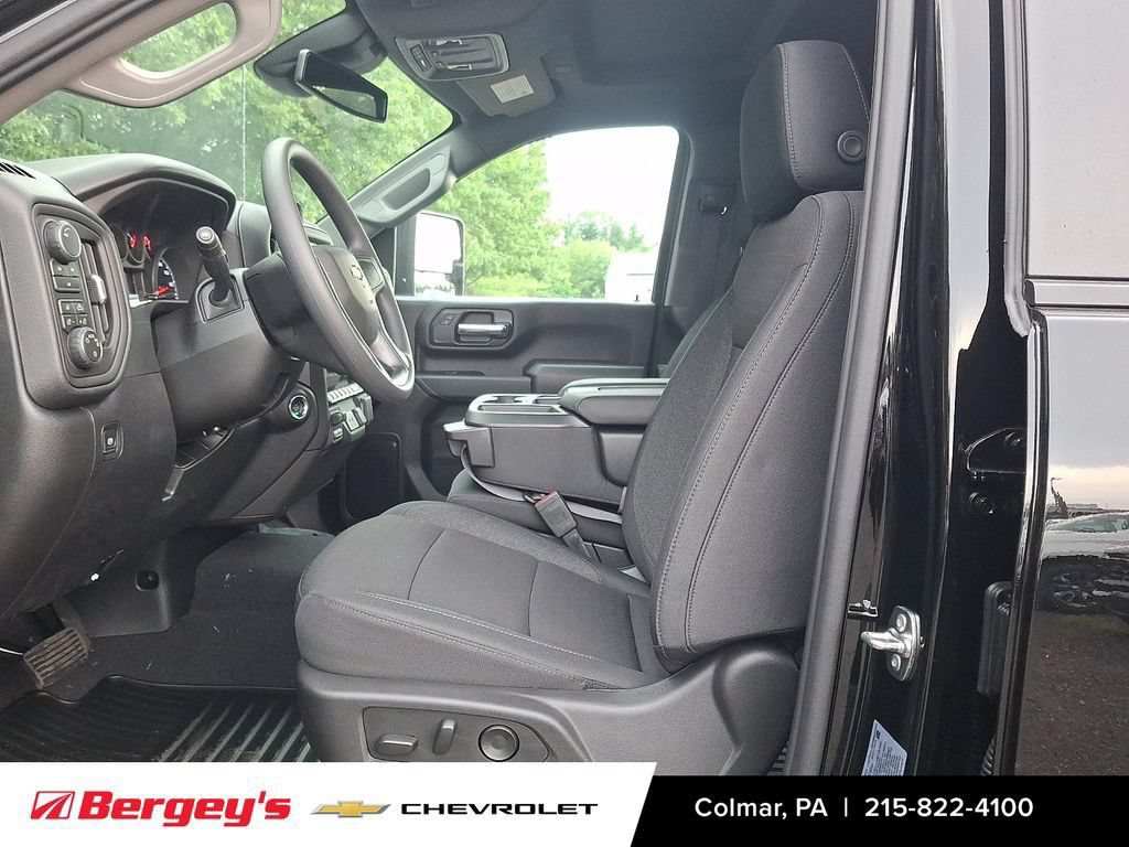 New 2026 Chevrolet Silverado 2500 Custom w/ Custom Value Package AWD/4WD image 10