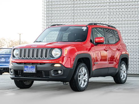 Used 2016 Jeep Renegade Latitude w/ Safety & Security Group image 7
