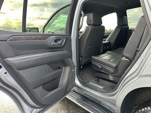 Used 2024 Chevrolet Tahoe LT image 17