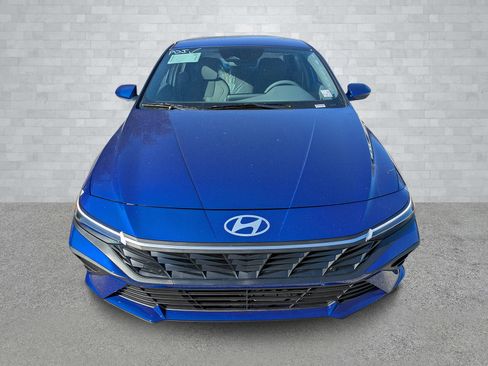 New 2026 Hyundai Elantra Blue image 3