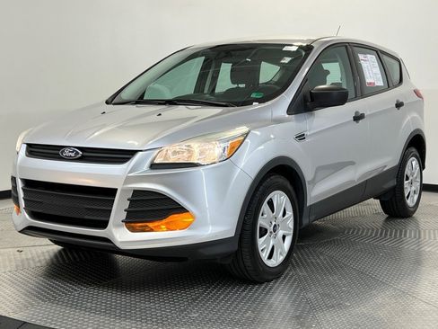 Used 2015 Ford Escape S image 3