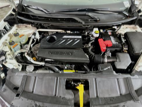 Used 2023 Nissan Rogue SV FWD image 32