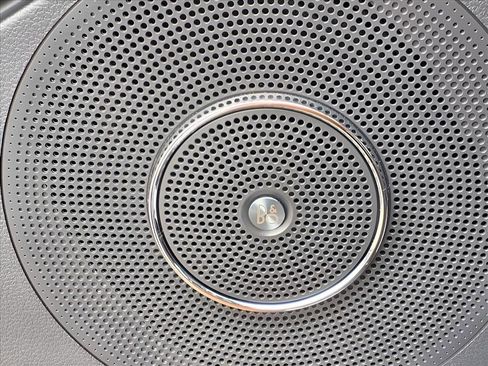 Used 2024 Ford Expedition Limited image 20