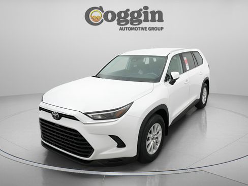 New 2026 Toyota Grand Highlander FWD image 32