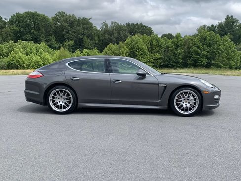Used 2013 Porsche Panamera image 8