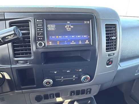 Used 2020 Nissan NV 2500 SV image 16