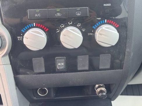 Used 2008 Toyota Tundra 4x4 CrewMax image 20