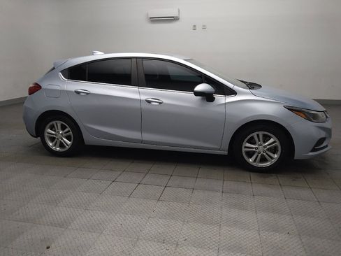 Used 2017 Chevrolet Cruze LT w/ Convenience Package FWD image 11