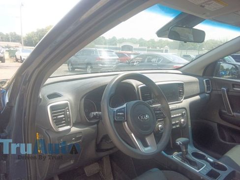 Used 2021 Kia Sportage LX FWD image 25