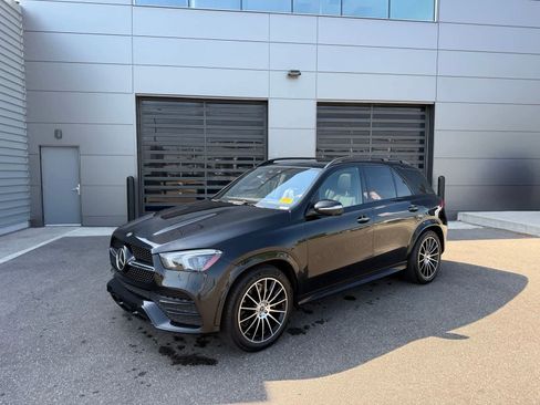 Used 2021 Mercedes-Benz GLE 450 4MATIC image 1