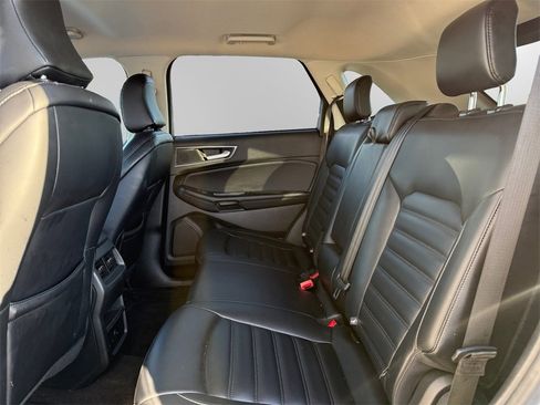Used 2024 Ford Edge SEL image 13