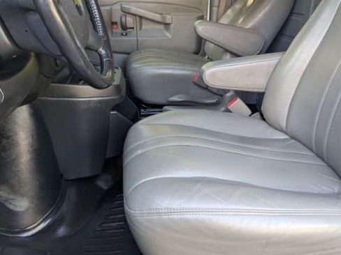 Used 2022 Chevrolet Express 2500 RWD 2500 Regular Wheelbase WT w/ Driver Convenience Package image 16