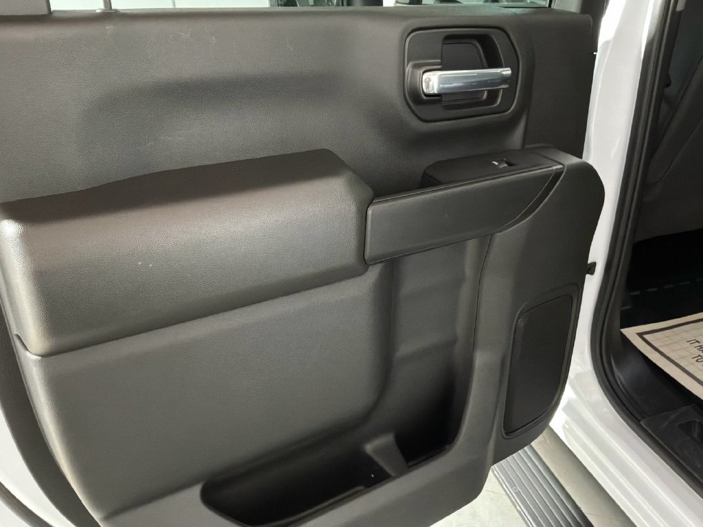 Used 2025 Chevrolet Silverado 3500 W/T AWD/4WD image 19
