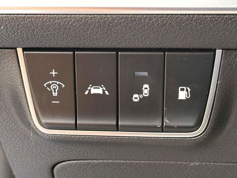 Used 2019 Kia Stinger GT1 image 25