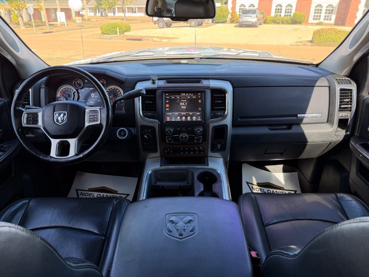 Used 2016 RAM 2500 Laramie AWD/4WD image 17