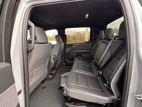 New 2026 GMC Sierra EV Elevation w/ Premium Package AWD/4WD image 17