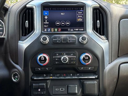 Used 2020 GMC Sierra 1500 Elevation w/ Elevation Value Package AWD/4WD image 17