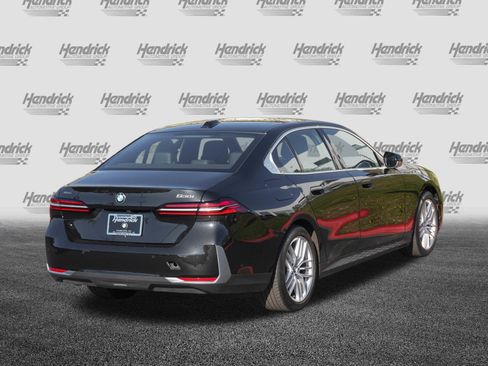 Certified 2025 BMW 530i xDrive w/ Premium Package image 9