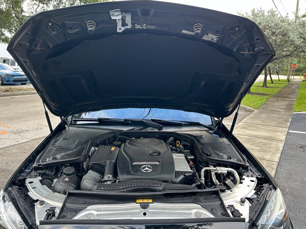 Used 2017 Mercedes-Benz C 300 4MATIC Sedan image 25