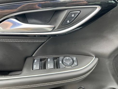 Used 2023 Buick Envision Preferred AWD/4WD image 7
