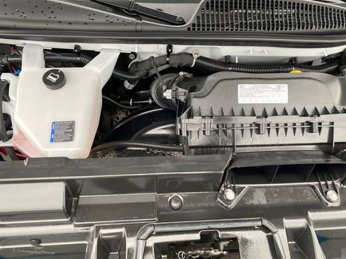 Used 2024 GMC Savana 2500 Extended w/ Driver Convenience Package image 19