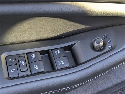 New 2025 Jeep Grand Cherokee Laredo X image 10