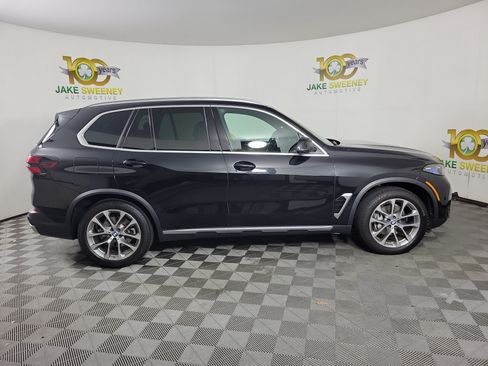 Certified 2025 BMW X5 xDrive40i AWD/4WD image 8