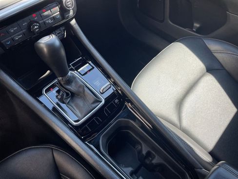 Used 2025 Jeep Compass Limited image 42