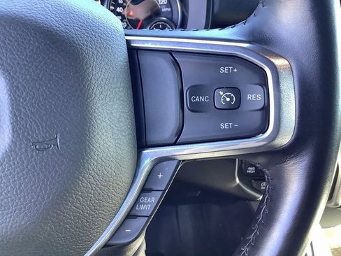 Used 2024 RAM 1500 Laramie image 12