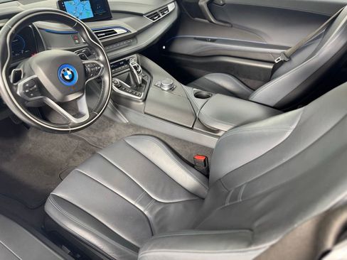 Used 2019 BMW i8 Coupe AWD/4WD image 13