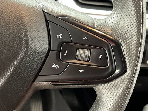 Used 2025 Chevrolet Trax LT FWD image 45