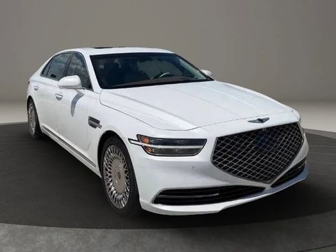 Used 2020 Genesis G90 5.0 Ultimate RWD image 1