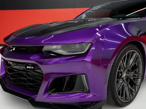 Used 2018 Chevrolet Camaro ZL1 RWD image 4