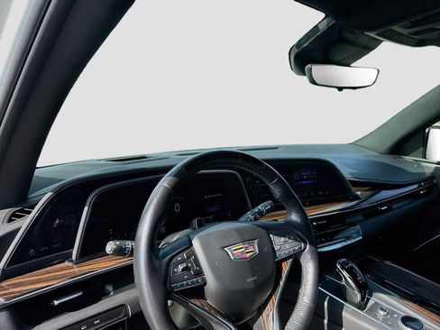 Used 2023 Cadillac Escalade Premium Luxury w/ LPO, Floor Liner Package AWD/4WD image 12