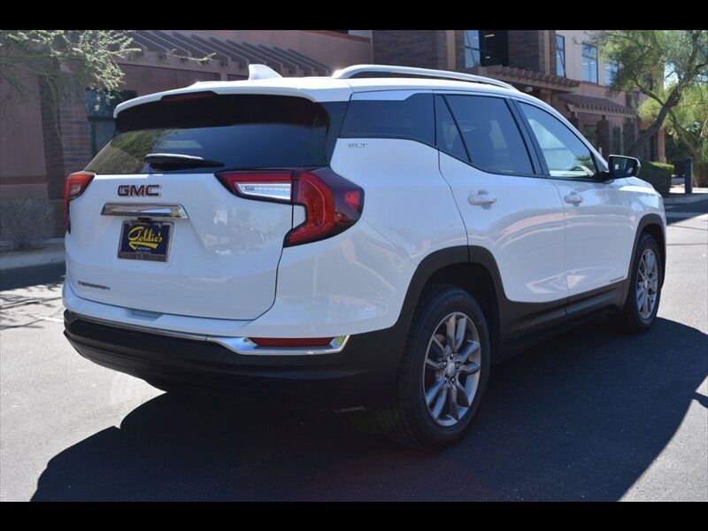 Used 2023 GMC Terrain SLT FWD image 7