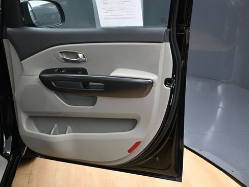 Used 2018 Kia Sedona L FWD image 34
