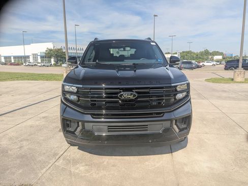 New 2026 Ford Expedition Platinum w/ Stealth Appearance Package AWD/4WD image 8