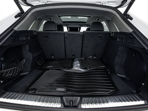 Used 2025 Audi Q5 Premium w/ Convenience Package AWD/4WD image 19