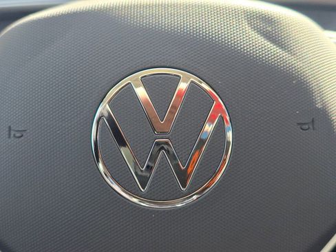 New 2026 Volkswagen Tiguan SE AWD/4WD image 40
