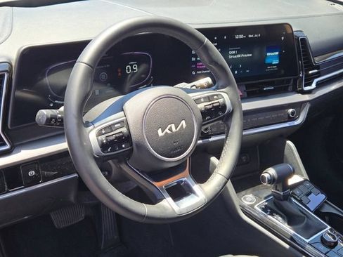 Used 2023 Kia Sportage EX FWD image 17