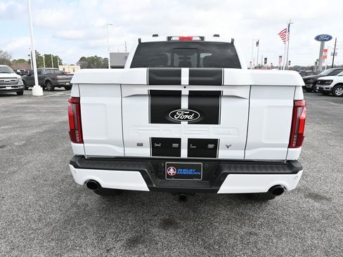 New 2025 Ford F150 Lariat w/ Equipment Group 502A High image 4