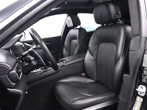 Used 2023 Maserati Levante Modena image 16