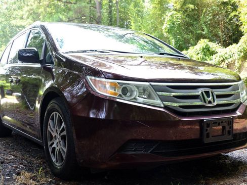 Used 2011 Honda Odyssey EX image 3