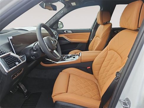 New 2026 BMW X7 xDrive40i w/ Dynamic Handling Package image 9